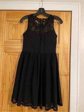 Ema Moda Black Lace Yoke Mini Dress